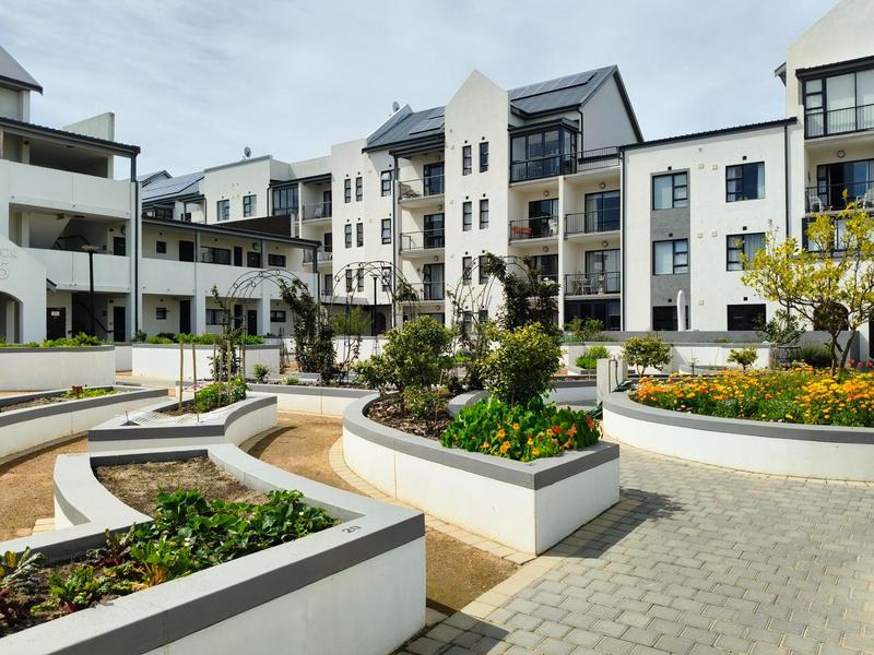 1 Bedroom Property for Sale in Buhrein Western Cape